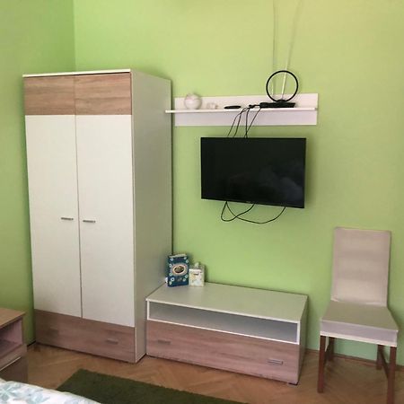 Apartmán Bakonyi Mamutfenyo Vendeghaz Tés Exteriér fotografie